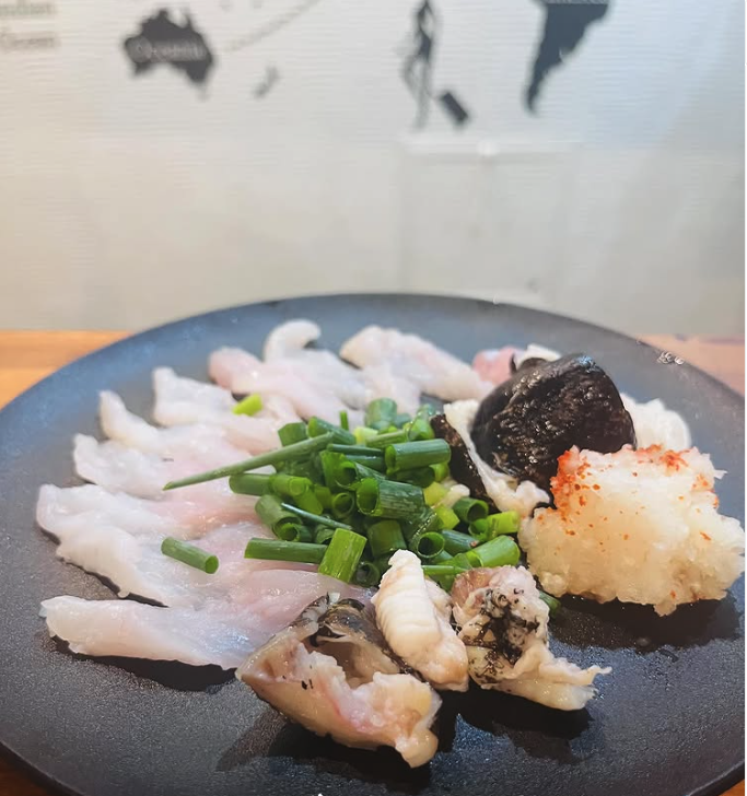 ウツボ刺身